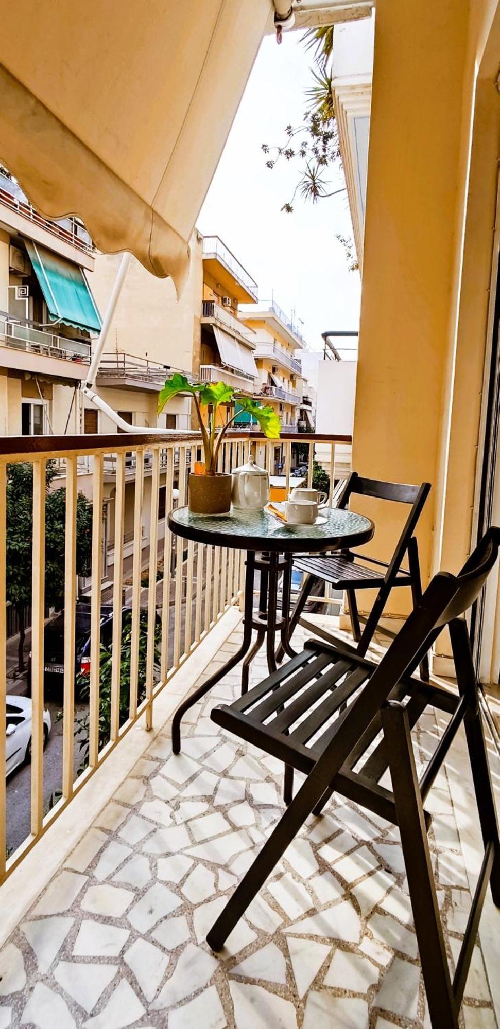Next To Metro! Bright Apartment With Fully Equipped Kitchen Афины Экстерьер фото
